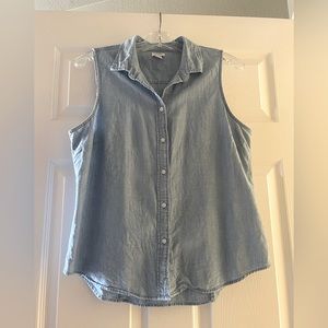 J Crew chambray button up sleeveless top